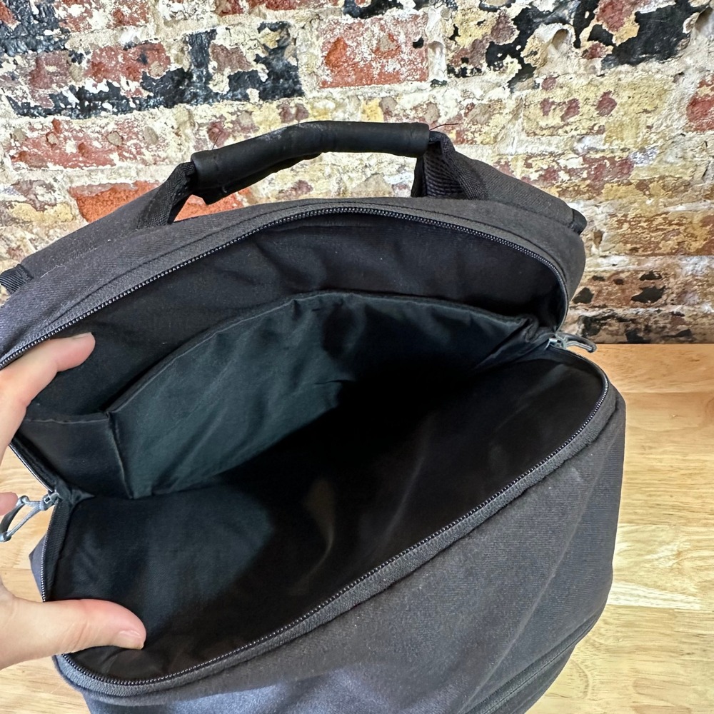 Merrell Black Hiking Backpack Laptop Travel Bag Sternum Strap Multi Pocket - Picture 7 of 8